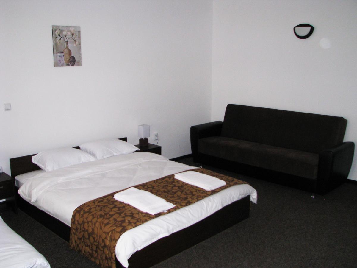 Park Hotel Eagle Stone Kopriwsztica Zewnętrze zdjęcie